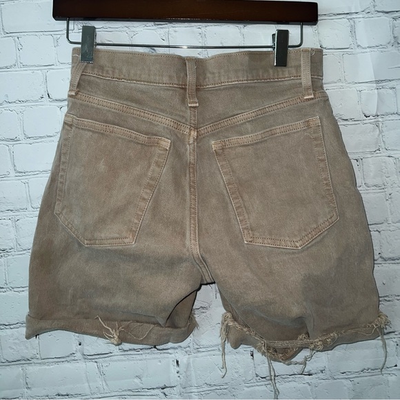 GAP tan jean shorts size 26 - Picture 4 of 7